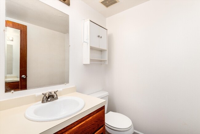 Building Photo - 8498 S Saulsbury St