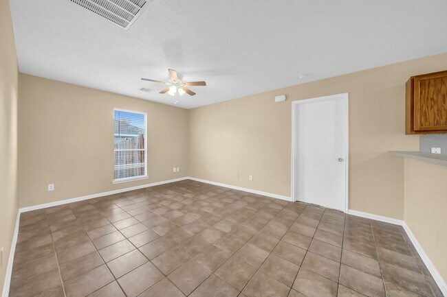 Building Photo - 8857 E Buffalo Cir