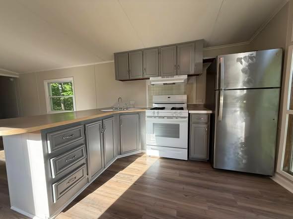 Building Photo - 7 Burts Way