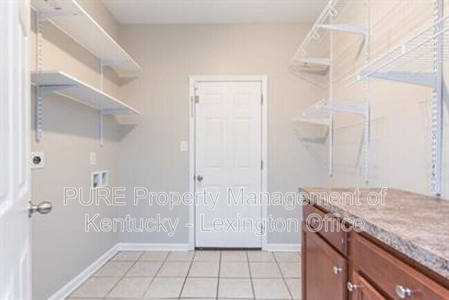 Building Photo - 4008 Bacopa Pl