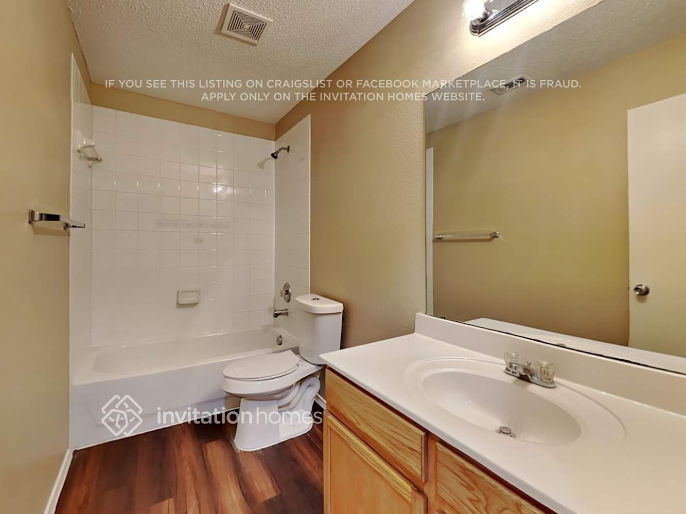Building Photo - 3312 Silver Creek Dr