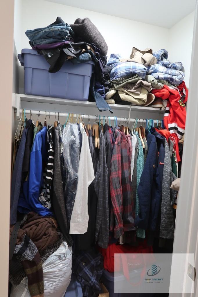 Building Photo - 4526 N Sheridan Rd