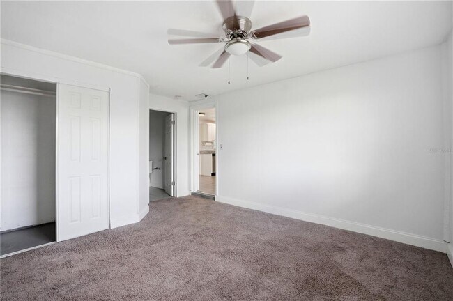 Building Photo - 3301 Rosefield Dr