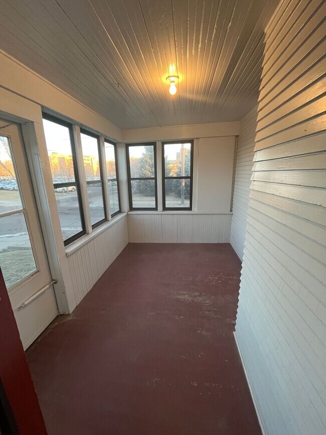 Building Photo - Home for Rent