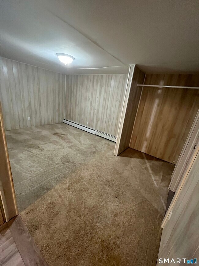 Building Photo - 332 Richmond Rd