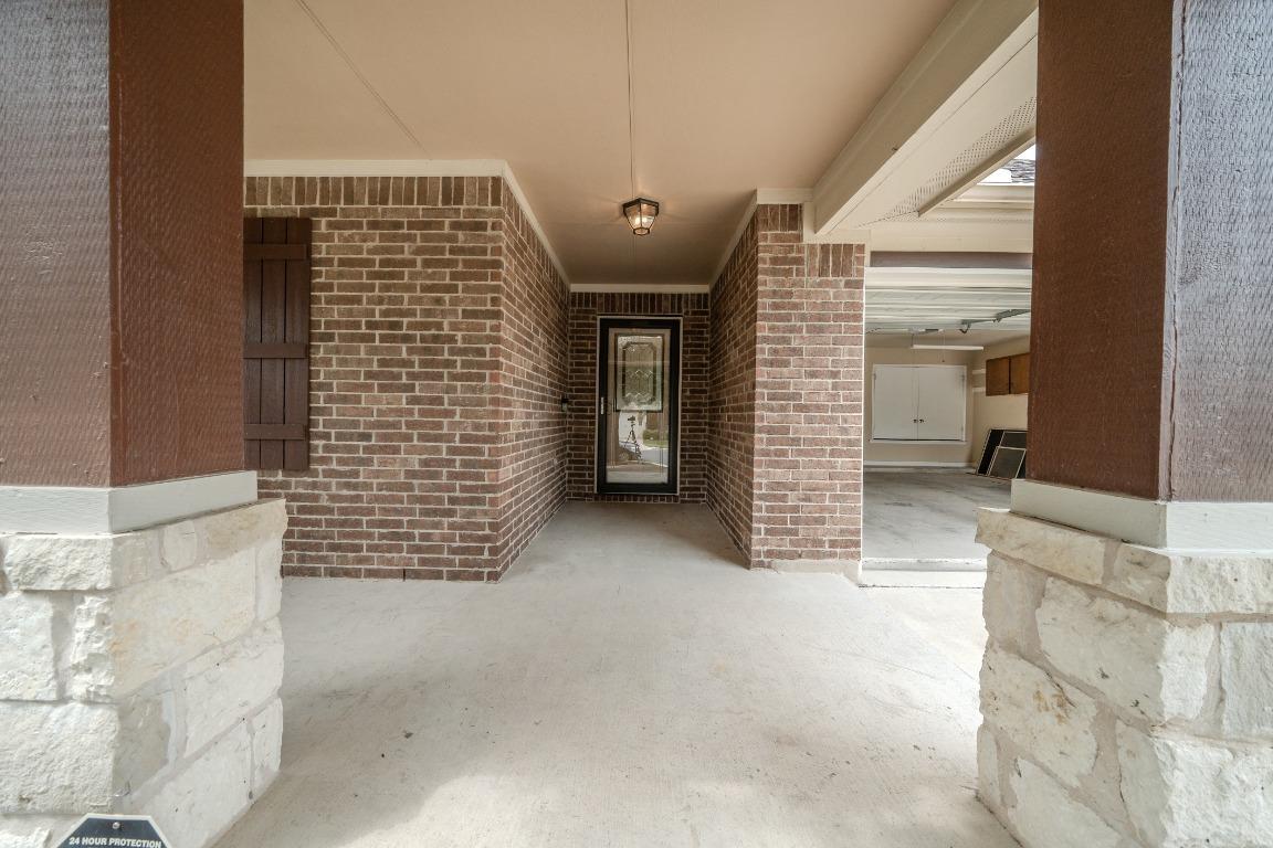 Building Photo - 304 Jack Ryan Ln