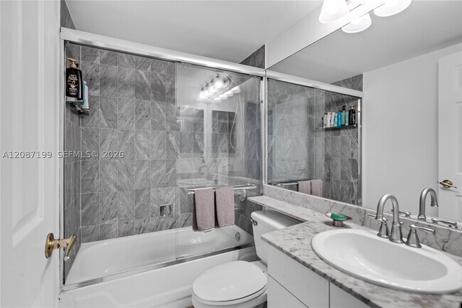 Building Photo - 800 Claughton Island Dr