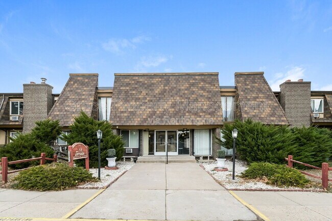 Building Photo - 8330 Zuni St