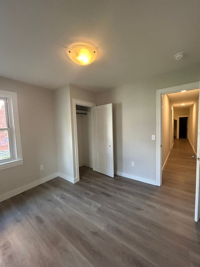 Building Photo - 1015 Chestnut St