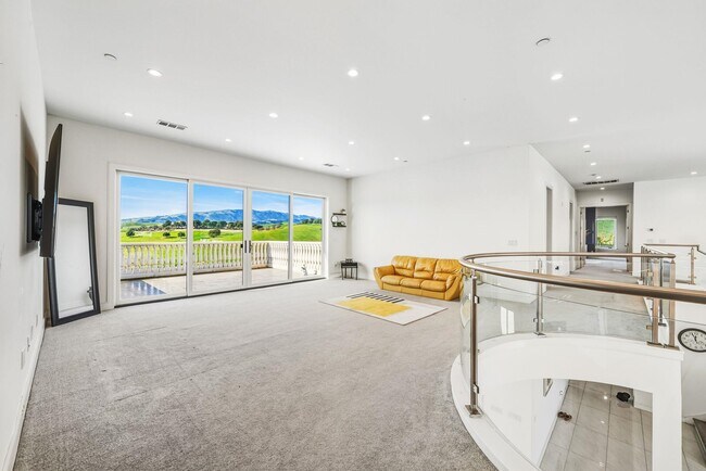 Building Photo - 7778 Laguna Heights Ct