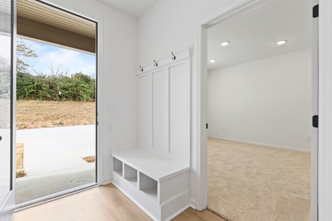 Building Photo - 116 Summer St