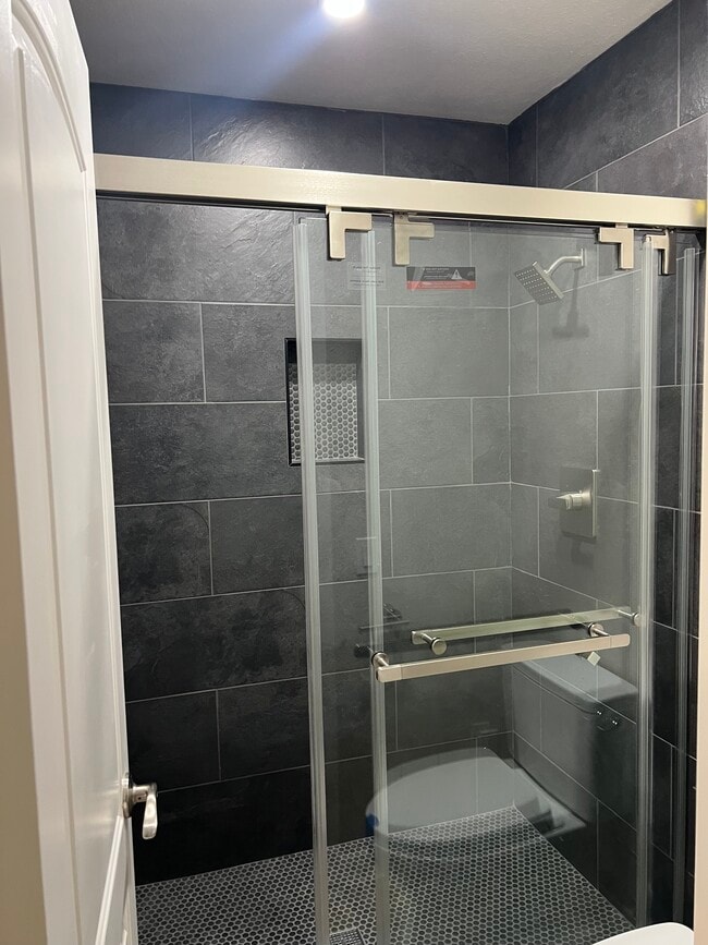 Building Photo - 10034 Via La Cantera