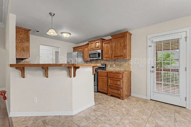 Building Photo - 3558 W Clearwood Dr