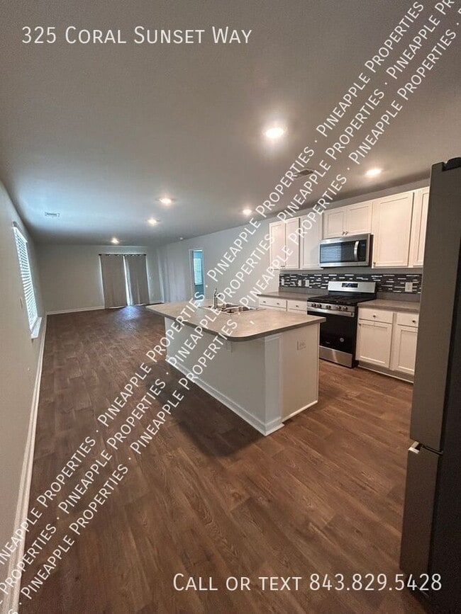 Building Photo - 325 Coral Sunset Wy