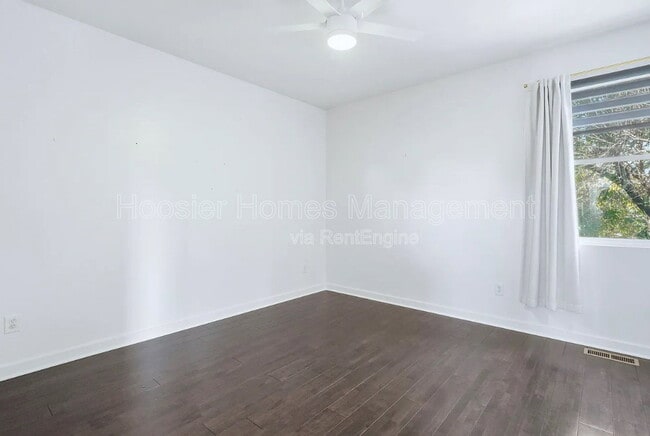 Building Photo - 1421 Leonard St