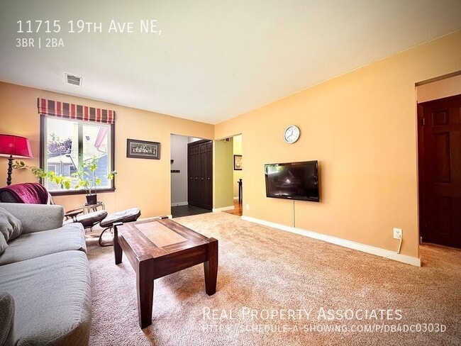 Building Photo - 11715 19th Ave NE