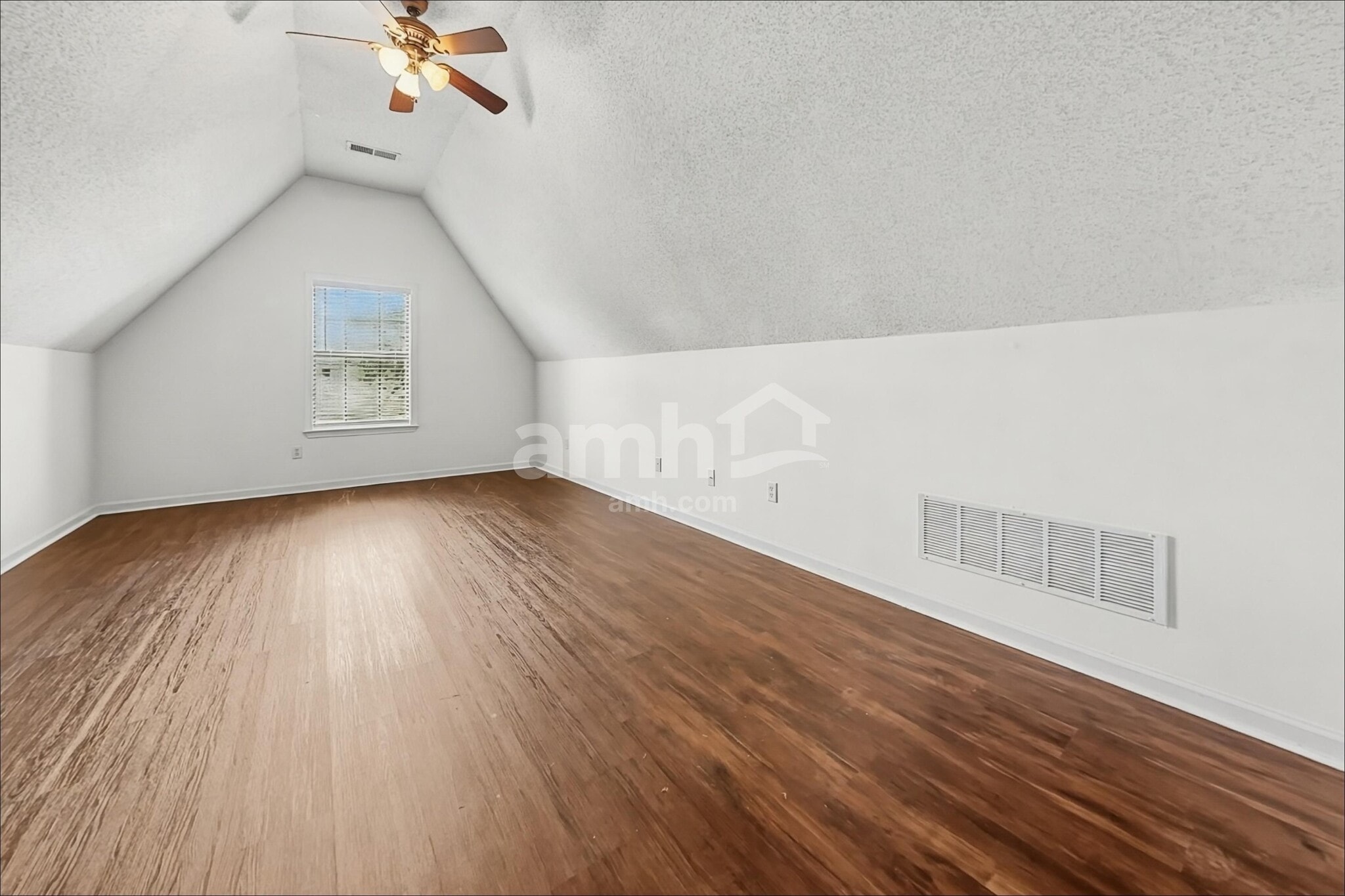 Building Photo - 1679 Farkleberry Dr