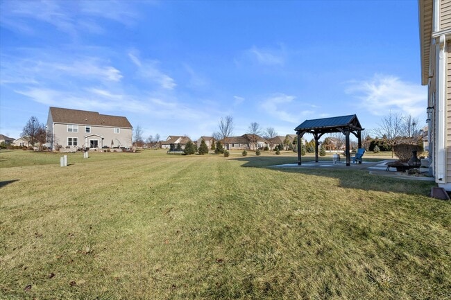 Building Photo - N42W22770 Beacon Ct