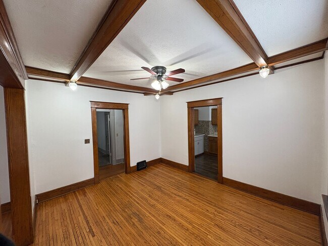 Building Photo - 1234 Goodhue Blvd