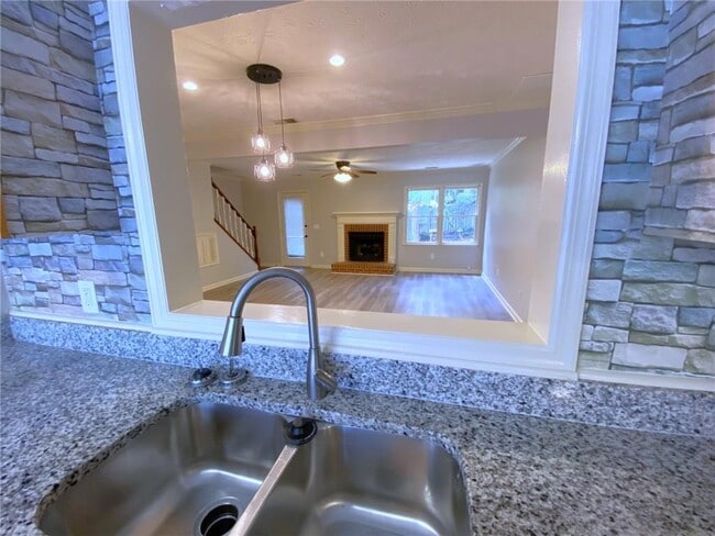 Building Photo - 1294 Whitlock Ridge Dr
