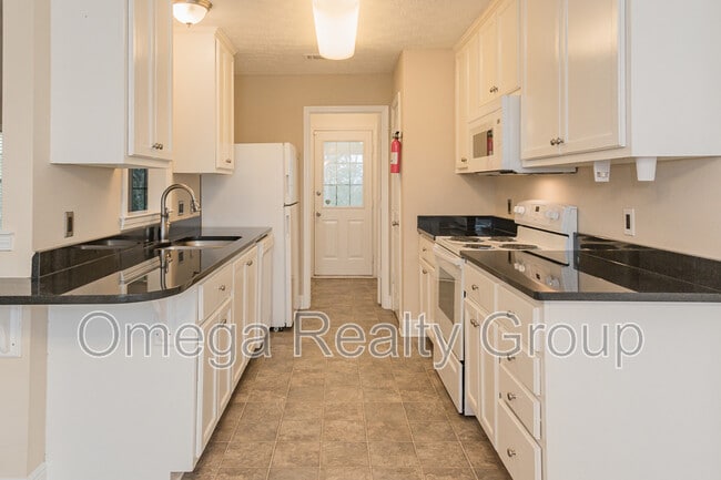 Building Photo - 614 River Birch Dr