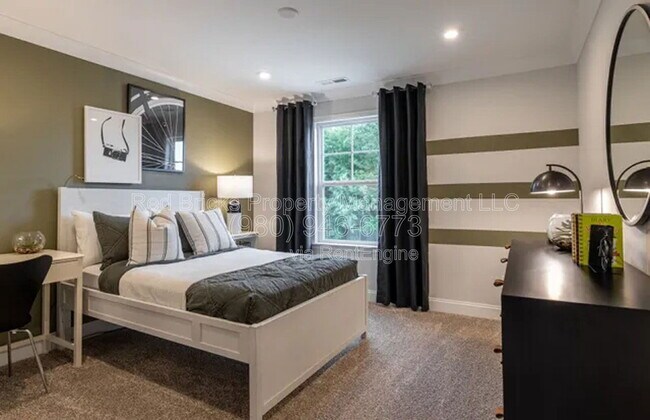 Building Photo - 19016 Yellow Birch Dr