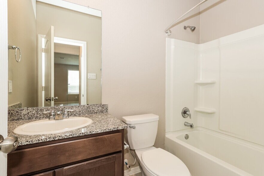 Building Photo - 25726 Northpark Palm Dr