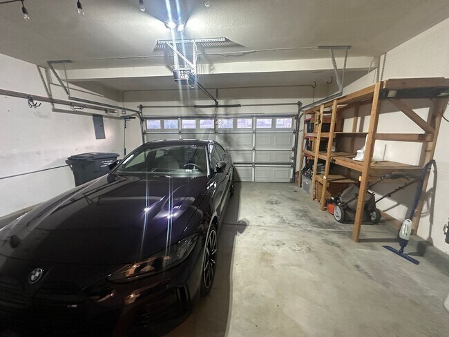 Building Photo - Stunning Calavera Hills home with Amazing view! 4 Bed/ 3 Bath / 2287 Sq Ft SFR-Available 1/15/26