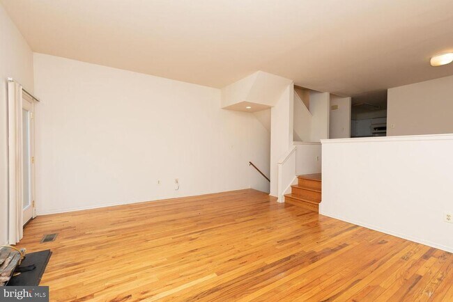 Building Photo - 215 N 23rd St