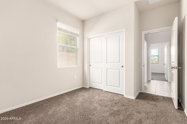 Building Photo - 5065 E Emery Rd