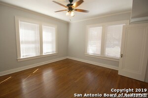 Building Photo - 131 E Ridgewood Ct