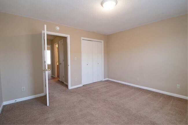 Building Photo - 3279 Tower Dr