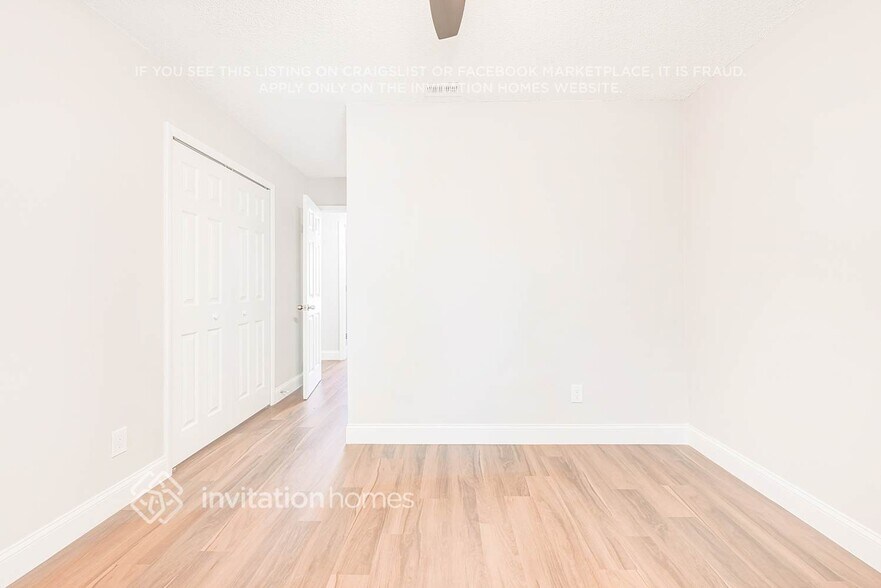 Building Photo - 7249 Laurel Hill Dr