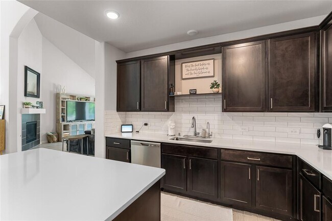 Building Photo - 1226 Tilia Crk Ln