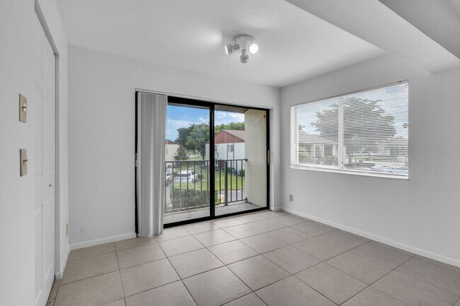 Building Photo - 4737 Sable Pine Cir