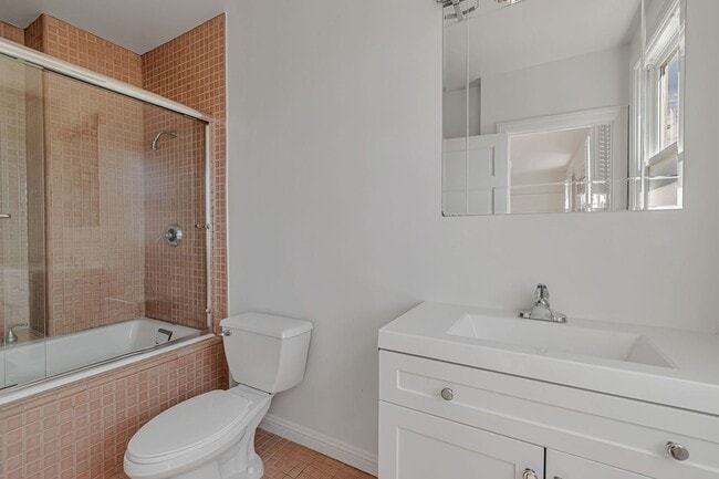 Building Photo - Charming Four Bedroom Home in Potrero Hill...