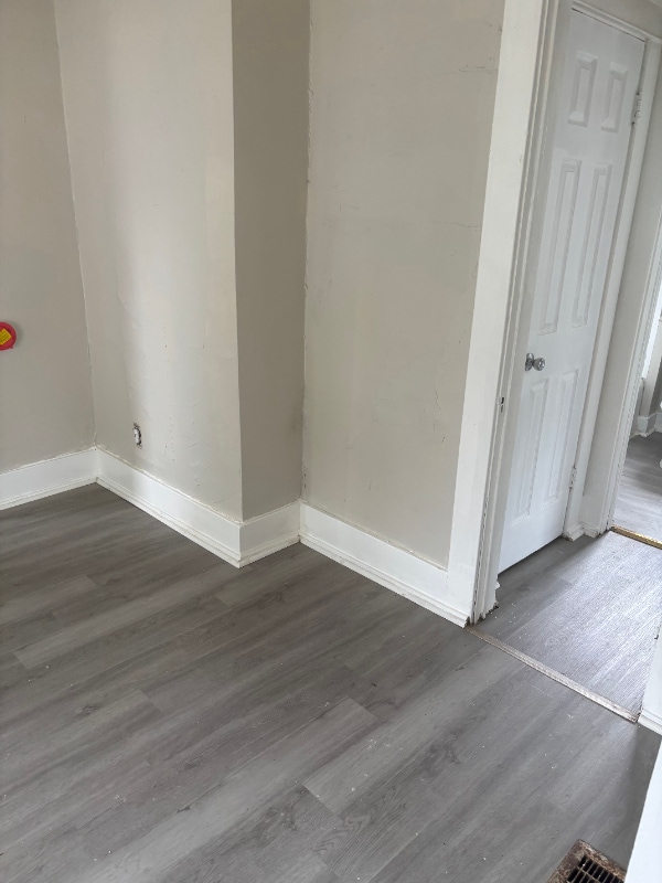 Building Photo - 1421 Long Ave