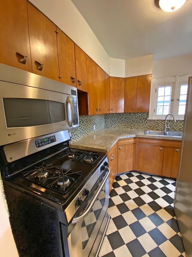 Building Photo - 3345 W 39th Ave