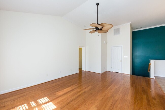 Building Photo - Great Ballantyne Location; Great Schools; 2BR/2BA Condo