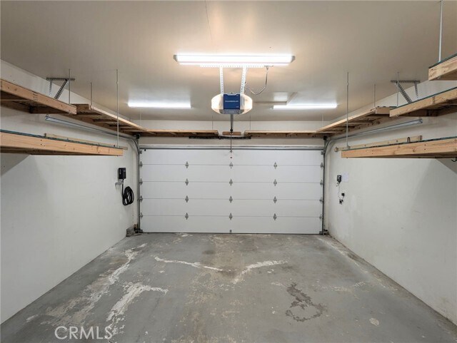 Building Photo - 4466 Sherman Oaks Cir