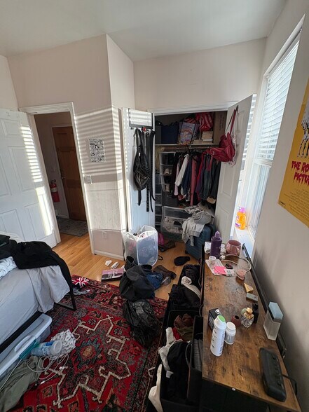 Building Photo - 204 Northampton St