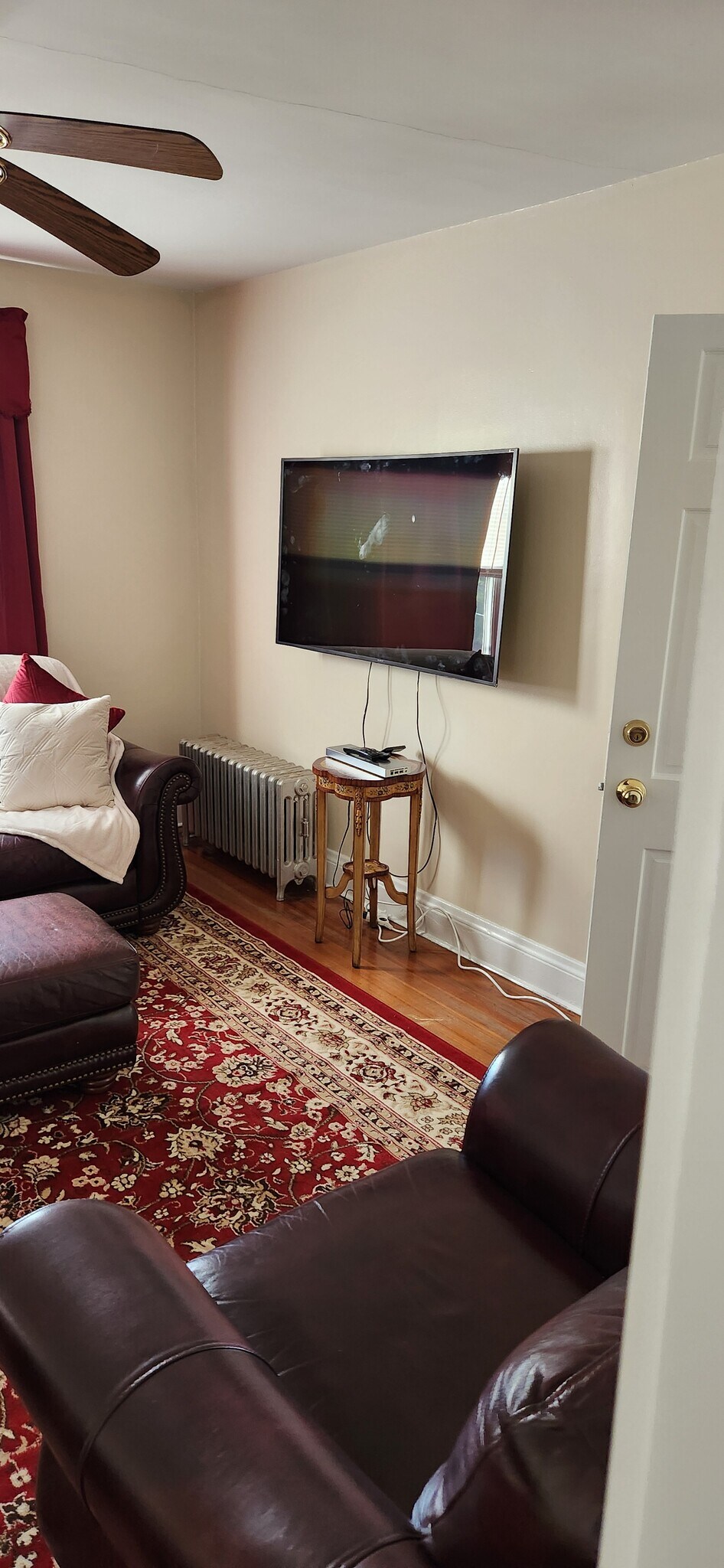 Building Photo - 1320 Cranston St