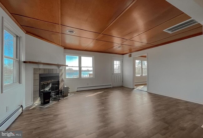 Building Photo - 37117 Moore Rd