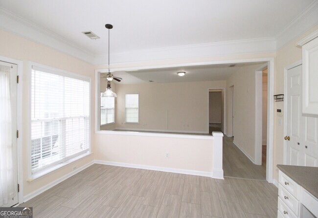 Building Photo - 8155 Cavendish Pl