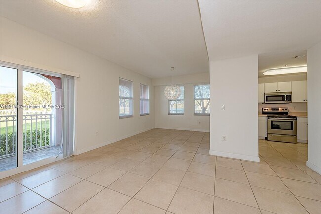 Building Photo - 10901 NW 83rd St