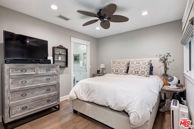 Building Photo - 5721 Tellefson Rd