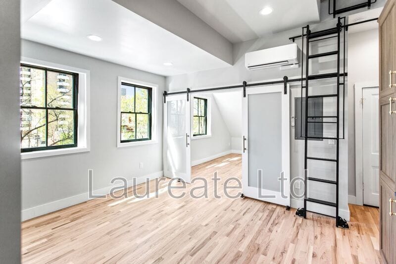 Building Photo - 2224 E 14th Ave