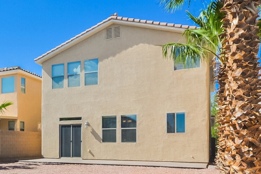 Building Photo - 649 Summit Valley Ln