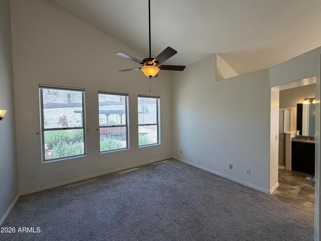 Building Photo - 15844 S 23rd Pl