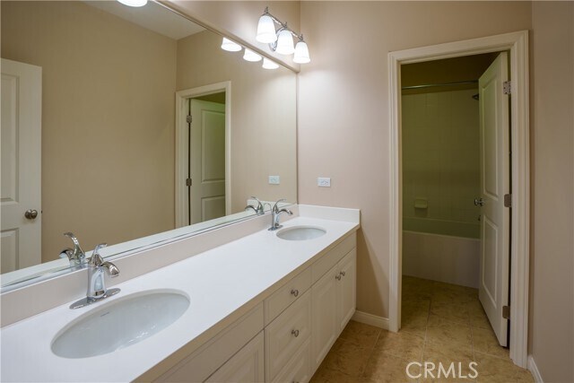 Building Photo - 35 Deergrass